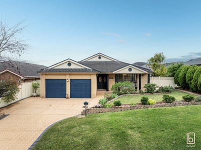 /international/au/23-peppercorn-avenue-woongarrah-nsw-151267392/