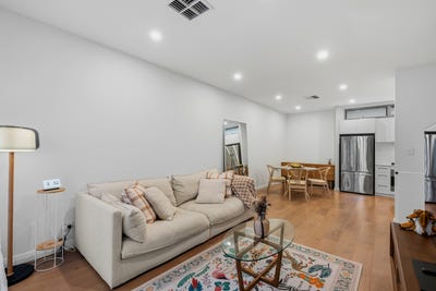 /international/au/4-221-churchill-road-prospect-sa-151513372/