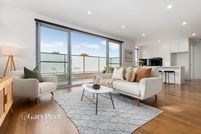 /international/au/2-2-allan-road-st-kilda-east-vic-151098972/
