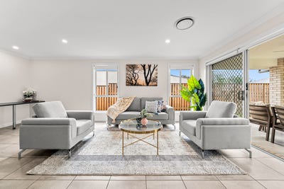/international/au/89-hallstatt-avenue-jimboomba-qld-152142312/