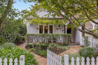 /international/au/12-wyalong-street-willoughby-nsw-151259344/