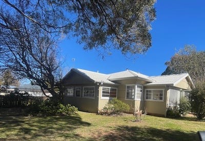 /international/au/36-ryanda-street-guyra-nsw-148738356/?lang=fr