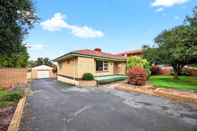 /international/au/53-stratton-street-hamilton-hill-wa-148428124/