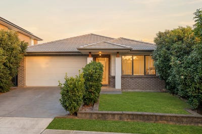 /international/au/30-banfield-drive-oran-park-nsw-151333028/