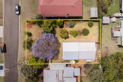 /international/au/10-leahy-street-rockville-qld-204686260/