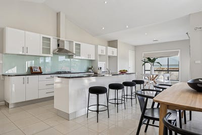 /international/au/5-lavender-close-orange-nsw-148307200/
