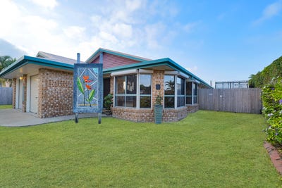 /international/au/20-admiralty-way-bucasia-qld-152647080/