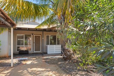 /international/au/3-10-de-pledge-way-cable-beach-wa-150816480/