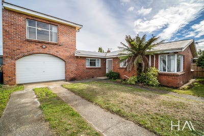 /international/au/12-chris-street-prospect-vale-tas-151169684/