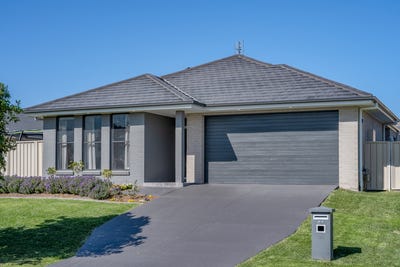 /international/au/31-carnarvon-circuit-east-maitland-nsw-151227688/