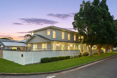 /international/au/74-harold-street-holland-park-qld-151143984/