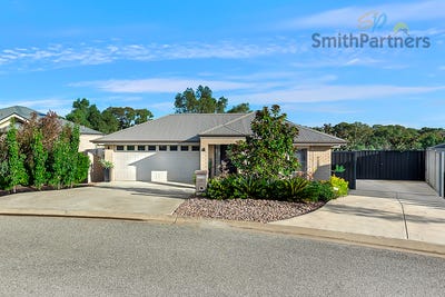 /international/au/21-ascot-circuit-golden-grove-sa-151340088/