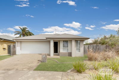/international/au/15-sea-prince-circuit-clinton-qld-151137180/
