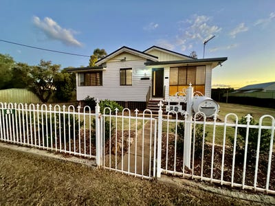 /international/au/81-lorrimer-street-oakey-qld-150807912/