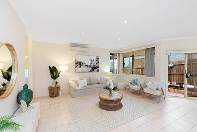 /international/au/1-39-frederick-street-east-gosford-nsw-148427044/