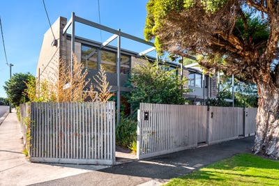 /international/au/1-71-maud-street-geelong-vic-151172376/