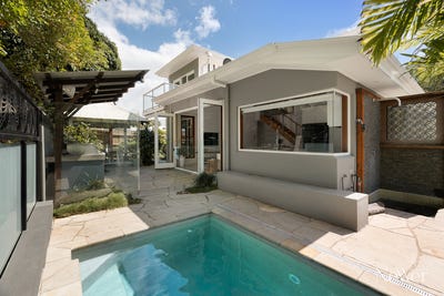 /international/au/2-30-ann-street-noosaville-qld-152359472/