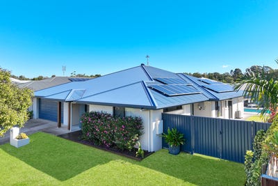 /international/au/4-hillsborough-circuit-mountain-creek-qld-151424712/