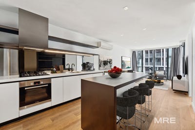 /international/au/1510-677-la-trobe-street-docklands-vic-152603940/
