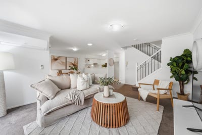 /international/au/66-6-harbourview-court-raby-bay-qld-151141448/