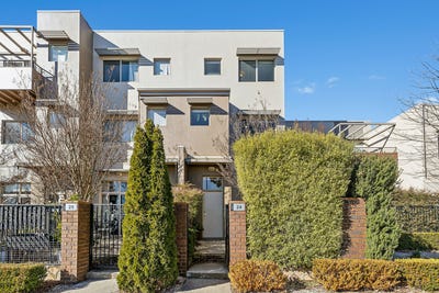 /international/au/24-128-flemington-road-harrison-act-148431672/