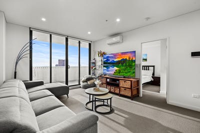 /international/au/98-387-macquarie-street-liverpool-nsw-148513580/