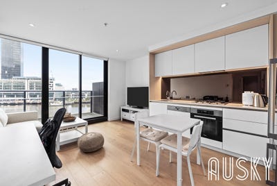 /international/au/409-915-collins-street-docklands-vic-152652460/
