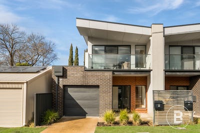 /international/au/65-rosalind-street-bendigo-vic-148536088/