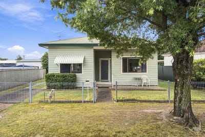 /international/au/1-lightfoot-street-cessnock-nsw-152602996/
