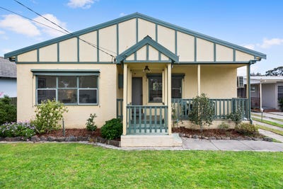 /international/au/1-karri-court-frankston-north-vic-151137352/