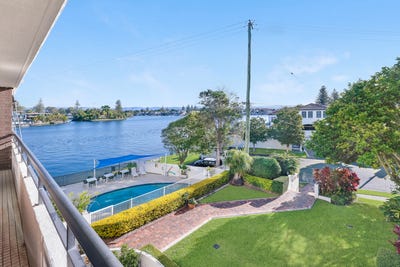 /international/au/9-1-peninsular-drive-surfers-paradise-qld-151556924/