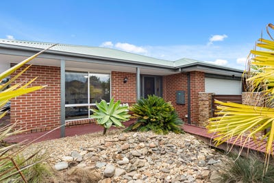 /international/au/3-bowman-drive-mornington-vic-152568508/