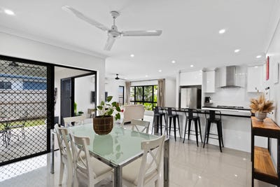 /international/au/20-seaford-entrance-kewarra-beach-qld-151476264/