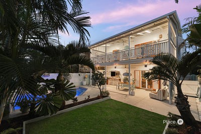 /international/au/35-mcdonald-street-hawthorne-qld-151570956/