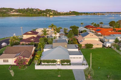 /international/au/101-martin-street-ballina-nsw-151834868/