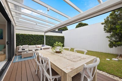 /international/au/7-bubalo-street-warriewood-nsw-150631192/