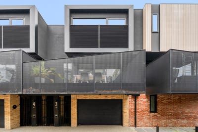 /international/au/2-carrick-lane-strathmore-vic-151293200/