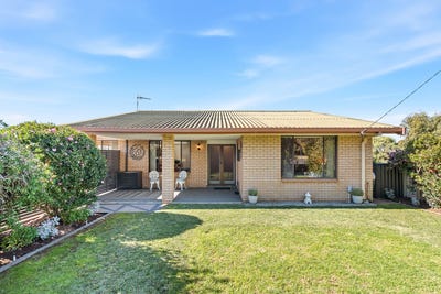 /international/au/18-bovell-crescent-augusta-wa-151177752/