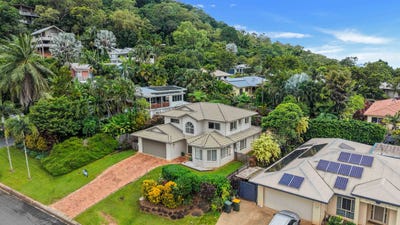 /international/au/8-torokina-street-trinity-beach-qld-150971960/