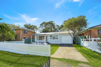 /international/au/10-sixth-avenue-toukley-nsw-148533136/