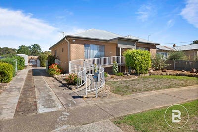 /international/au/93-banfield-street-ararat-vic-150779776/