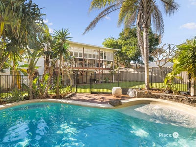 /international/au/19-robina-street-margate-qld-148301216/