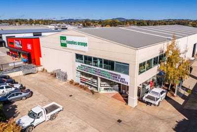 /international/au/27-29-peisley-st-orange-nsw-505116764/