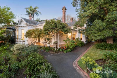 /international/au/15-loch-street-camberwell-vic-152609168/