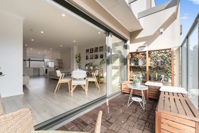 /international/au/4-12-william-street-cranbourne-vic-148634640/?lang=en