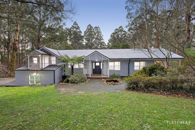 /international/au/22-warwick-farm-road-olinda-vic-148759108/?lang=fr