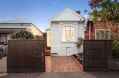 /international/au/9-may-road-toorak-vic-151308624/
