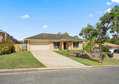 /international/au/5-bella-vista-circuit-edens-landing-qld-150924228/