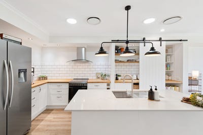 /international/au/46-village-way-little-mountain-qld-152438532/