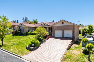 /international/au/3-booth-crescent-orange-nsw-152608076/